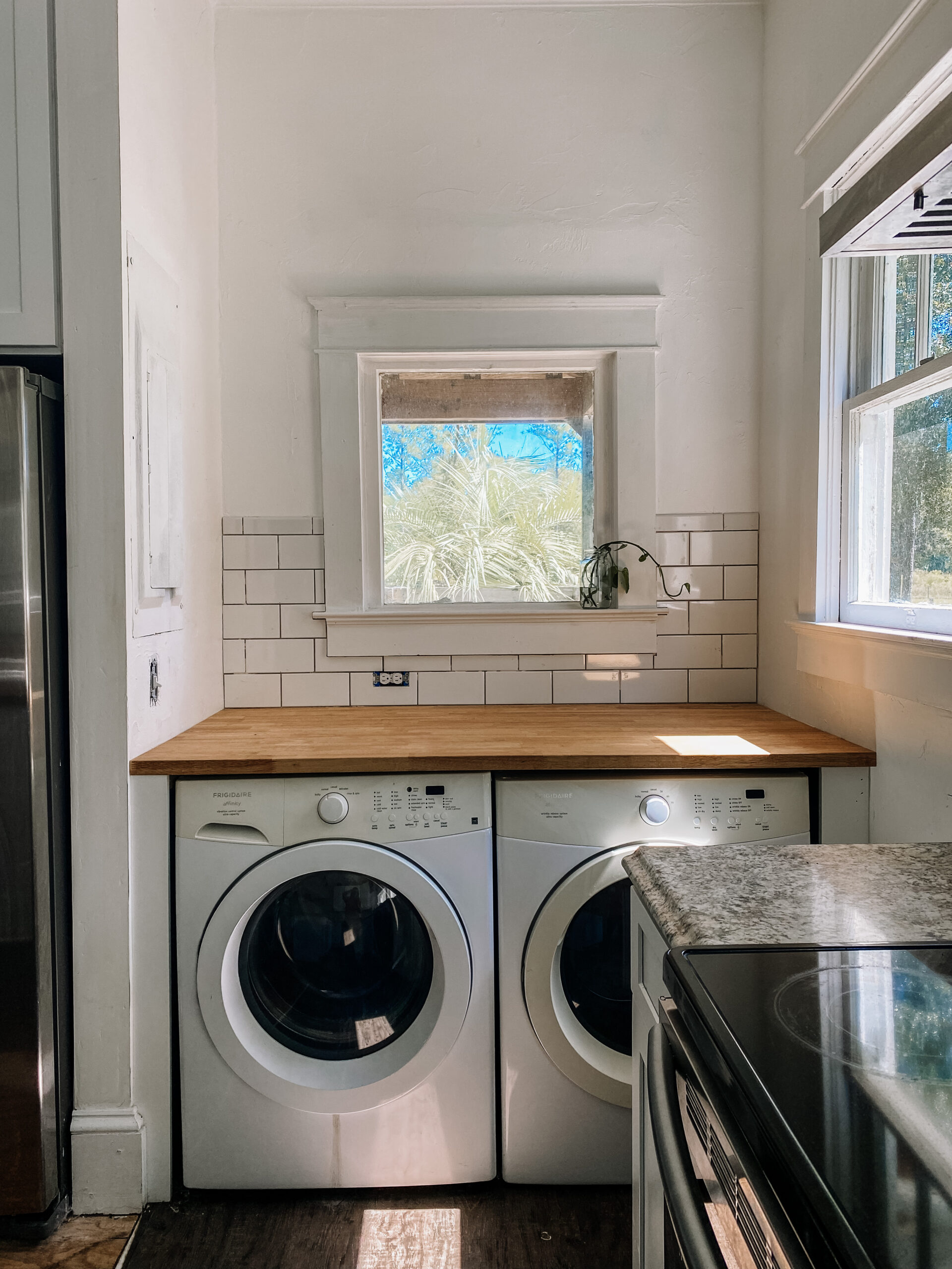 Tiny Farmhouse Laundry Room Makeover