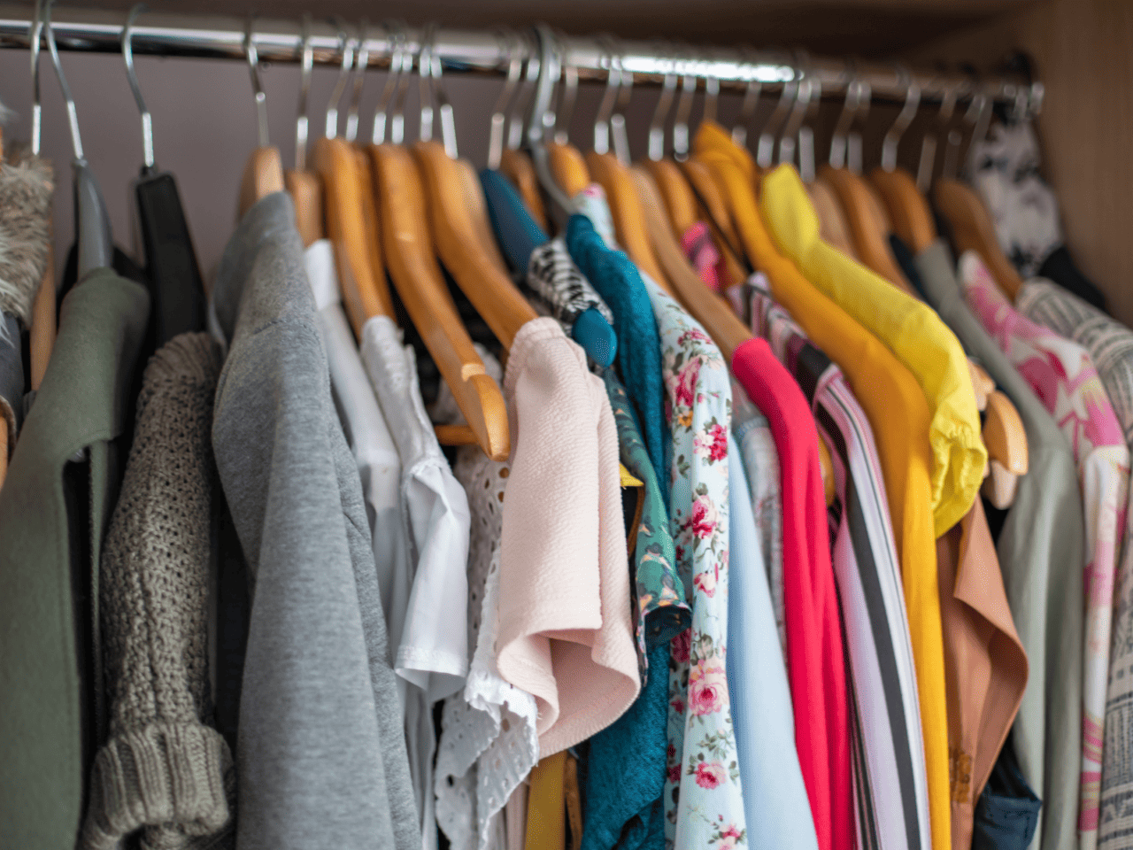 5 Tips for Organizing Your Clothes with ADHD